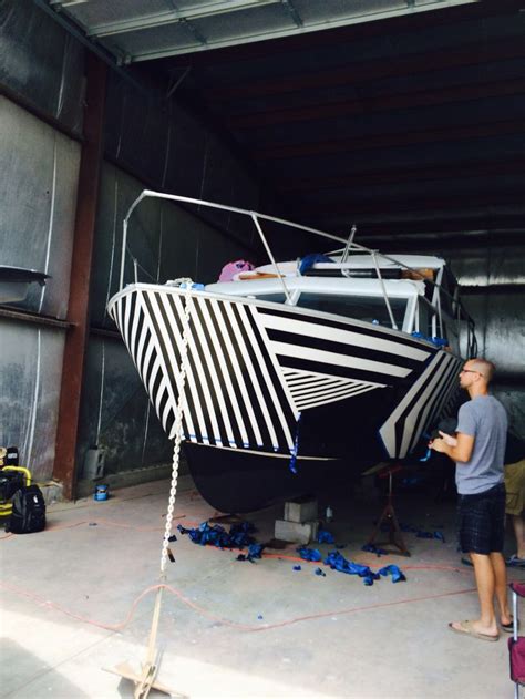 Dazzle camo in process | Dazzle camouflage, Boat design, Camouflage