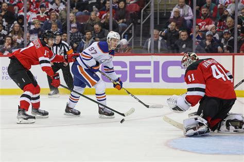 3 Toughest Teams For Oilers to Beat - The Hockey News Edmonton Oilers ...