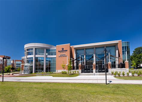 Final Photos of the ODU Dining Hall - Hourigan