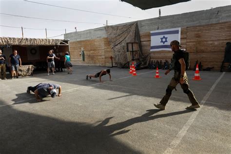 Israeli Military Training Camps Lure Foreign Tourists