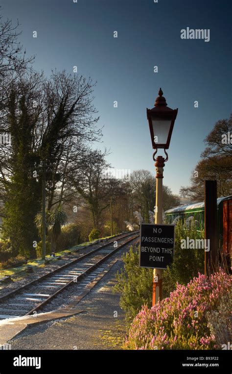 Staverton railway station on a cold frosty winter morning Devon UK Stock Photo - Alamy