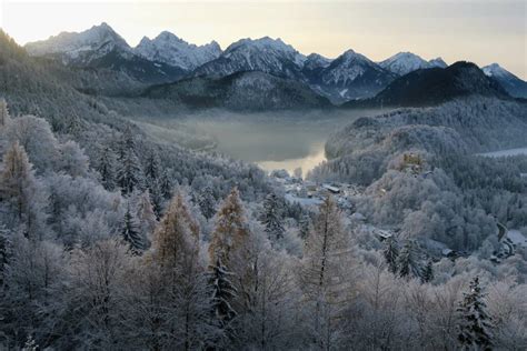 Neuschwanstein Castle Guide - with Map