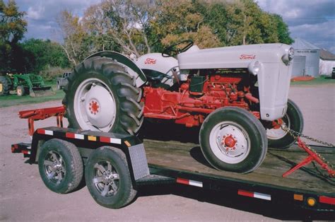 1957 Ford 800 Tractor