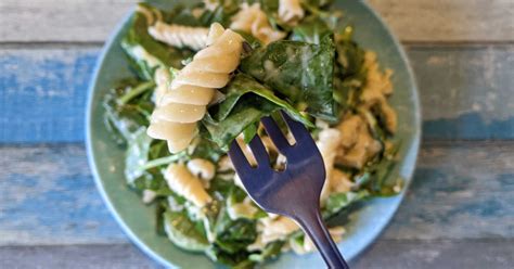 Fresh Spinach Velveeta Rotini Pasta Recipe - Mama Likes To Cook