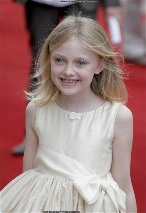 War of the Worlds Premiere 2005 - Dakota Fanning Photo (3182184) - Fanpop