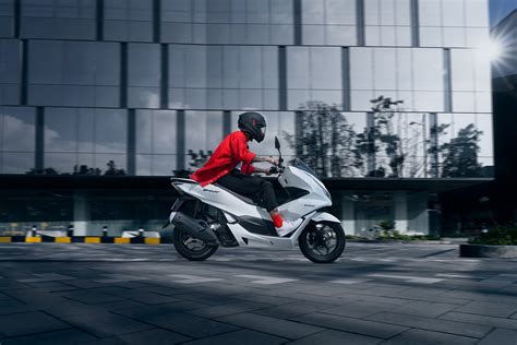 HONDA - PCX 160 on Behance