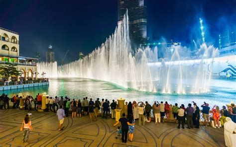 Dubai Fountain Show | The Incredible Dancing Fountain in Dubai