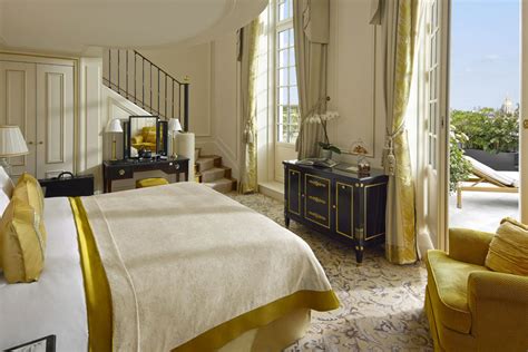 Shangri-La Hotel, Paris | Traveller Made