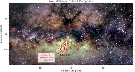 Peering under galactic dust, study reveals radiation at center of Milky Way