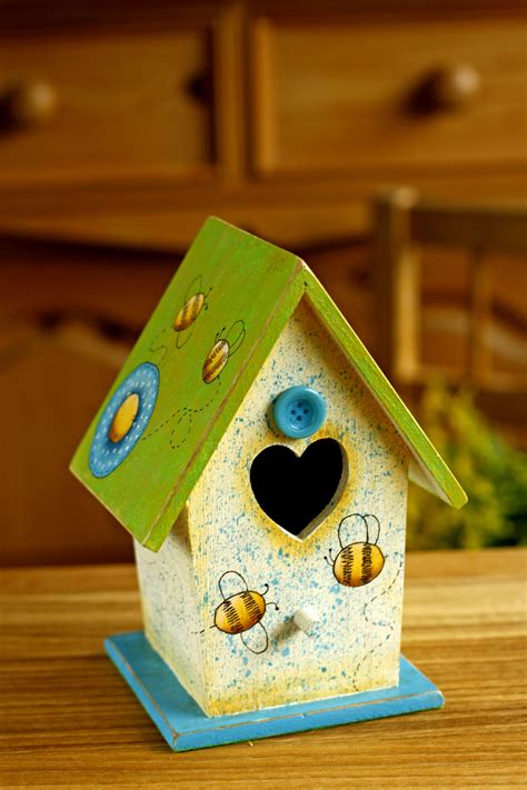 #craft #birdhouse #simplyhomemade from issue 33! More Hand Painted ...
