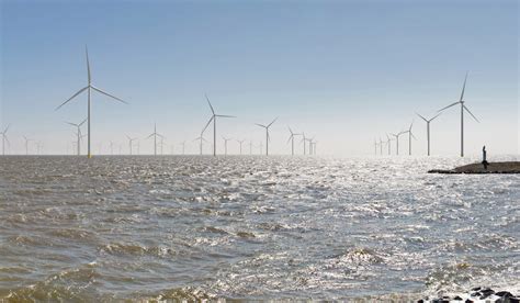 Frisian wind energy for 500,000 households - Windpark Fryslân