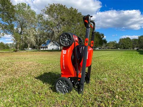 ECHO Battery-Powered Self-Propelled Lawn Mower Review - PTR