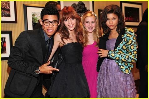 Shake it Up cast with Selena Gomez! - Shake It Up Photo (22003662) - Fanpop