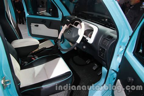 Maruti EECO Piknik interior