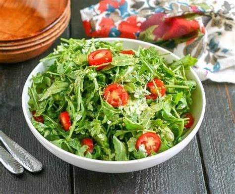 Rucola Salat mit Zitronen-Balsamico-Dressing 🍝 - Die Rezepte