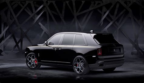 More powerful Rolls-Royce Cullinan Black Badge dark modes the luxury SUV