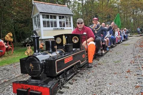 Five awesome miniature railways in Surrey perfect for a family day out ...