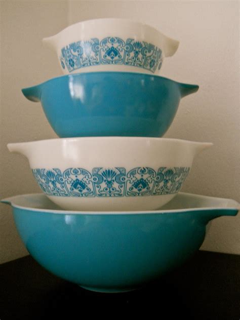 Rare Vintage Pyrex Horizon Blue Bowl Set by StrictlyVintage