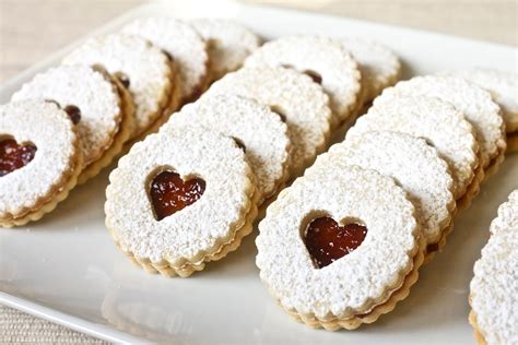 Linzer Cookies (with VIDEO!) - Smells Like Home