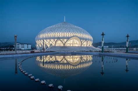 DUTS design completes linxia national grand theater in china