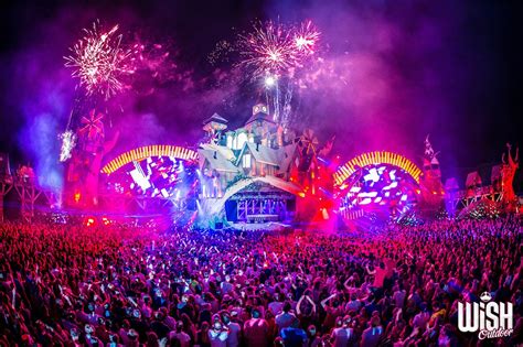 Eye candy: 40+ photos of beautiful EDM festival stage designs ...