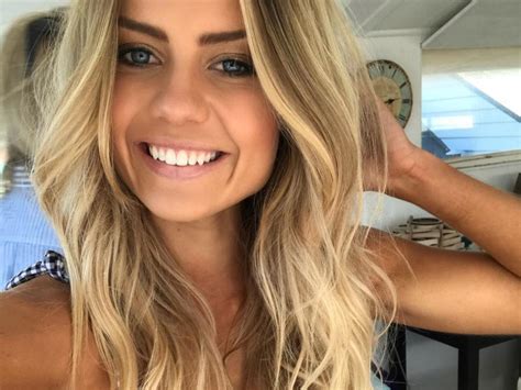 Rumours Elyse Knowles has gone under the knife | Nova 969