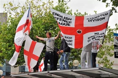 EDL rally and anti-fascist protesters in Birmingham - Birmingham Live