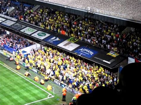 Ipswich - Norwich 2011, 1-5. Norwich Fans singing - YouTube