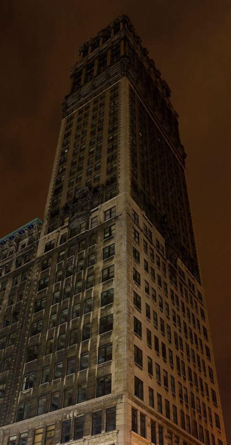 Abandoned Skyscraper in Detroit : evilbuildings