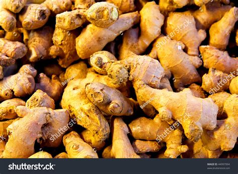 Big Bunch Organic Ginger Edible Roots Stock Photo 44997994 - Shutterstock