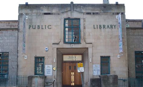 Torquay Library : main entrance - a photo on Flickriver