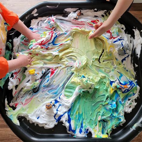 10+ Painting Tuff Tray Ideas for Toddlers and Preschoolers : Fun and Easy Activities