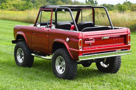 1974 Bronco Is Prime Example of Perfect Restomod - Ford-Trucks.com