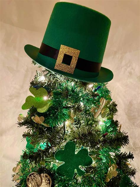 Quick & Easy St. Patrick’s Day Tree Decor For Only $10 - Craft and Sparkle