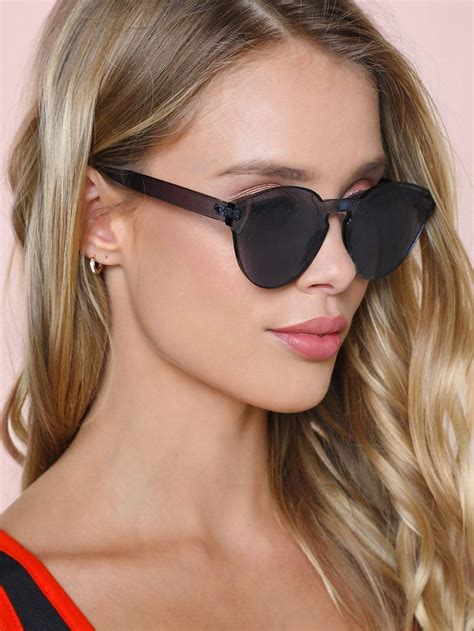 Black Flat Lens Fashion Sunglasses | Sunglasses, Colored sunglasses ...