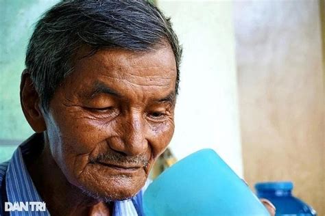 80-Year-Old Man Claims He Hasn’t Slept in 60 Years