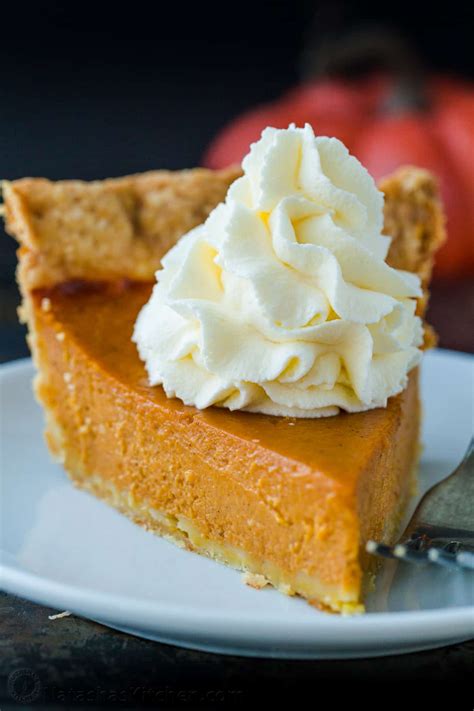 Pumpkin Pie Recipe (VIDEO) - NatashasKitchen.com