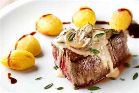 The Best Mushrooms For Steak - Foods Guy