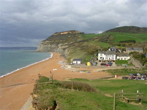 Seatown, Dorset © Richard Slessor cc-by-sa/2.0 :: Geograph Britain and ...