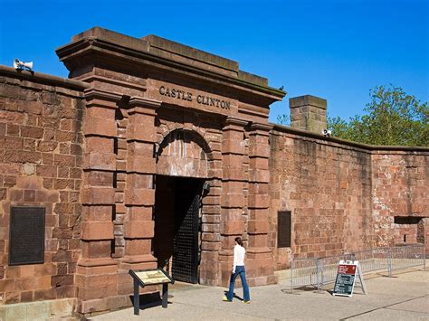 Castle Clinton, Federal Hall: 9 Great Under-the-Radar Museums in Lower Manhattan - Photos ...