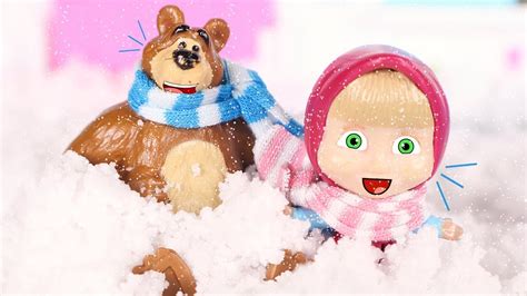 Masha y el Oso Juguetes en Español 💙 Masha y Oso van a la nieve! - YouTube