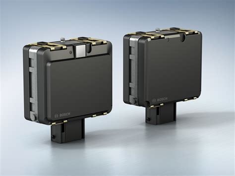 Rear-mounted version of the mid-range radar sensor (MRR rear) - Bosch Media Service