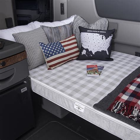 Amazon.com: MOBILE INNERSPACE 4" Truck Firm Support Mattress, 79"L x 28"W, Gray Check w/White ...