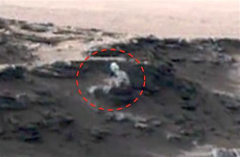 UFO SIGHTINGS DAILY: Creepy / Strange Statue Imaged On Mars Surface ...