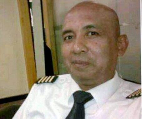 MH370 pilot ‘could have flown for hours with passengers dead in cabin ...