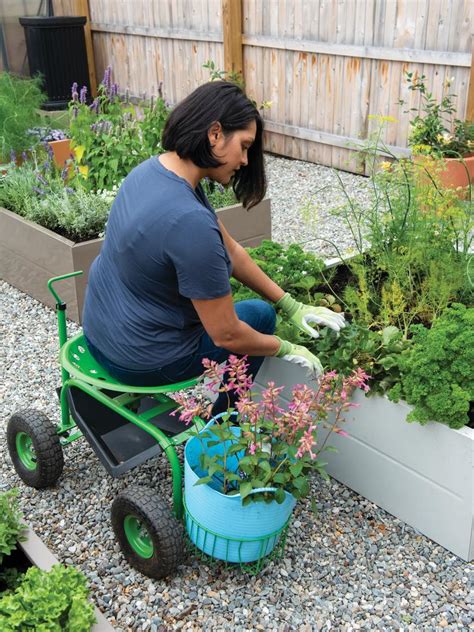 Rolling Garden Carts with Seat: Comfortable and Efficient Gardening Complete Guide