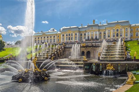 11 Facts About Peterhof Palace, the Russian Versailles