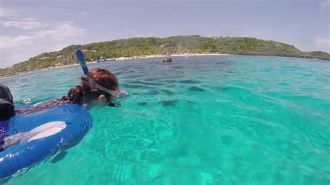 Snorkeling in Roatan, Honduras - YouTube