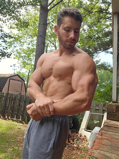 All of my social media&videos: https://linktr.ee/derrickhenryfit