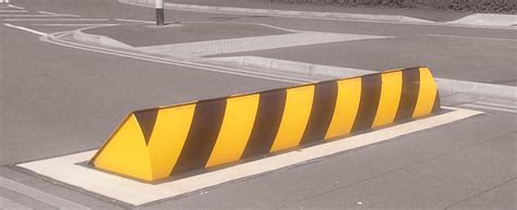 Avon RB680 Road Blocker - Avon Barrier